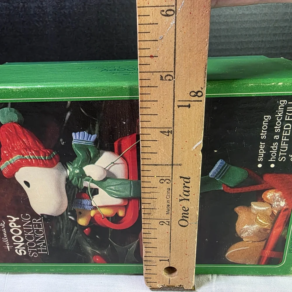 Hallmark Snoopy‎ Stocking Hanger In Box Vintage 1958, 1965